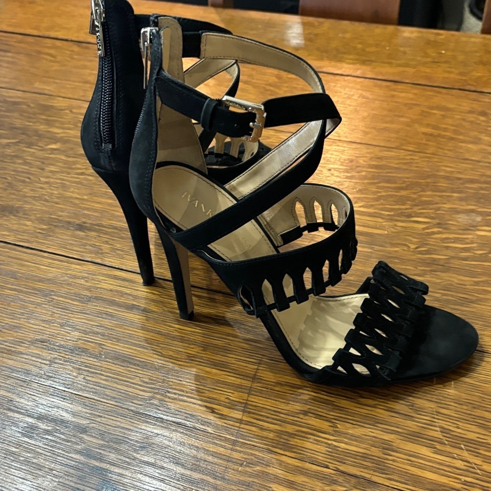 ✨ Ivanka Trump Black Cutout Heels – Size 9.5 ✨